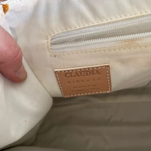 Elegant White and Tan Handbag - Picture 5 of 6